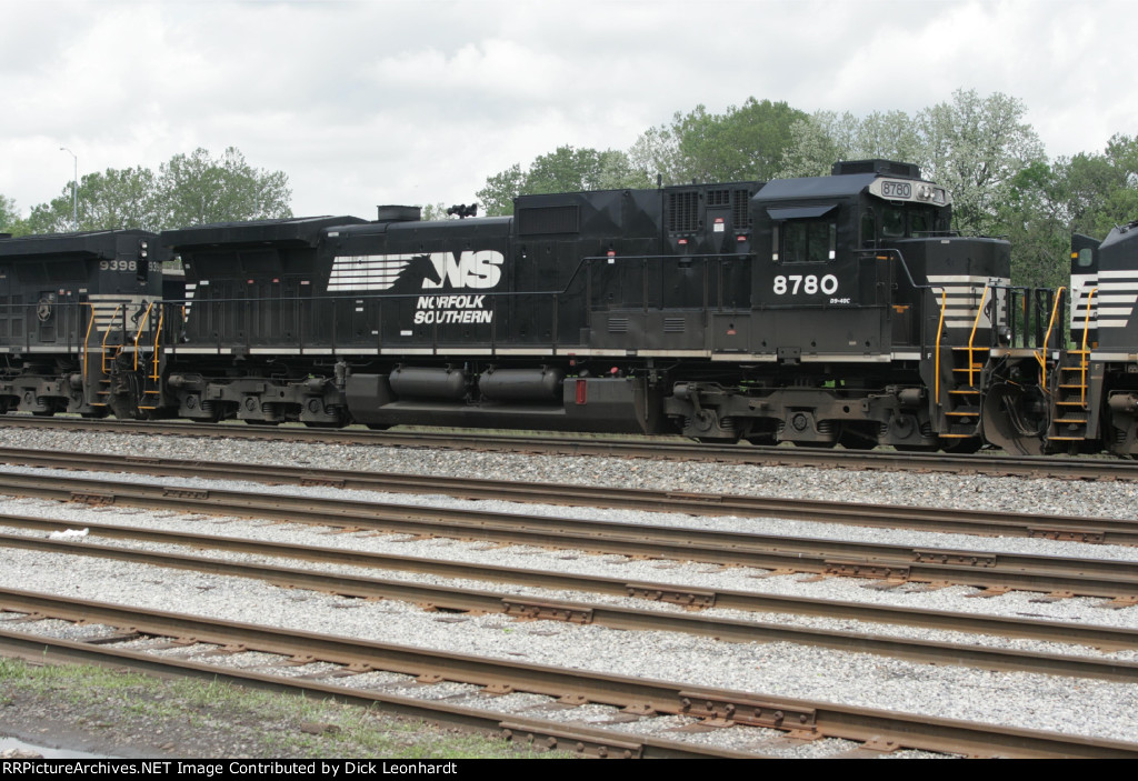 NS 8780